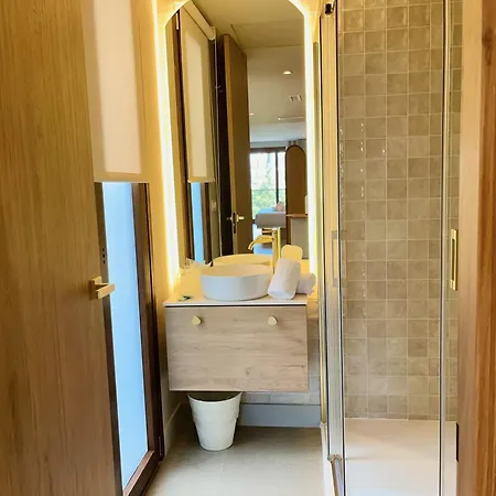Apartamento Reina Victoria La Plaza 2 *